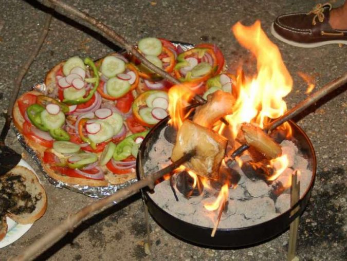 Build Your Own Heart Attack:  Hungarian Pork-Fat Sandwich!