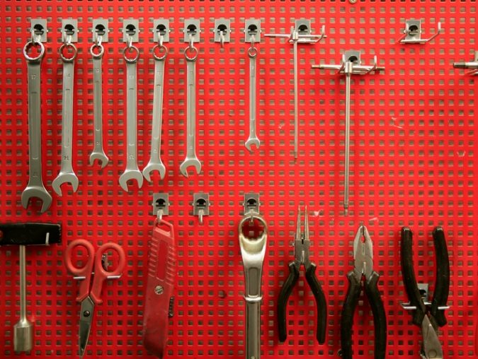 Wanna-be handyman’s guide to dogs and hand tools