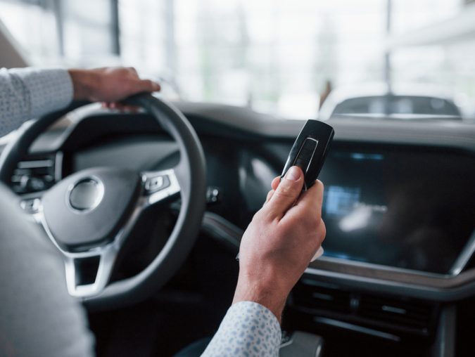 Should You Buy or Lease a New Car?